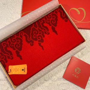 Wensli red wool scarf